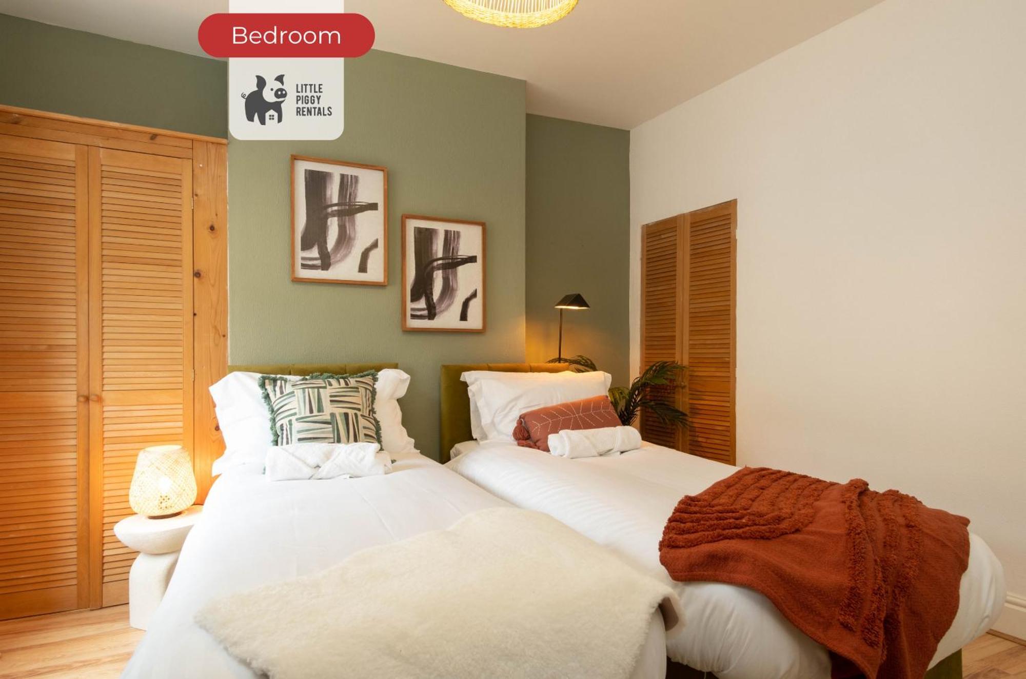 2 Bedroom Apartment By Littlepiggyrentals Short Lets & Serviced Accommodation Leicester With Wi-Fi, Free Parking & Outdoor Area Quarto foto