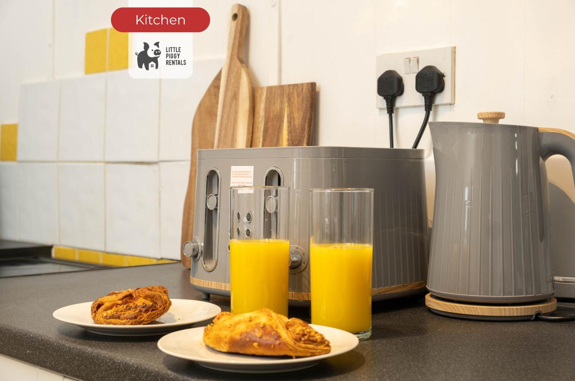 2 Bedroom Apartment By Littlepiggyrentals Short Lets & Serviced Accommodation Leicester With Wi-Fi, Free Parking & Outdoor Area Quarto foto